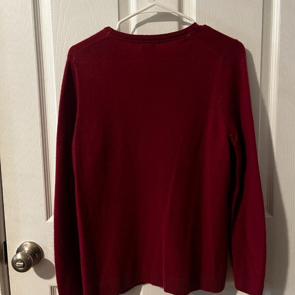 NWOT L.L. Bean Women's Classic Cashmere, Crewneck - Picture 2 of 3